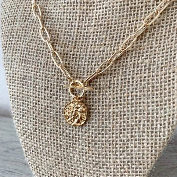 NEW | link chain pendant necklace - Picture 2 of 3